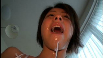 スゴ~く!制服の似合う素敵な娘 よしの シーン画像