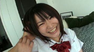 スゴ~く!制服の似合う素敵な娘 なつ シーン画像