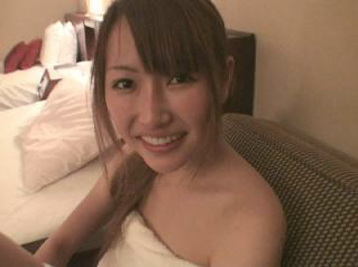 天然発情娘の性愛 ひとみ19歳学生密室ハメ撮り シーン画像