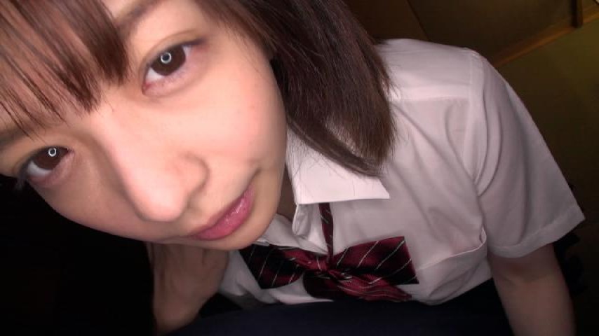 「オナニーが大好き…」とはにかむJKを、旅館に呼び出し、セルフ自慰をさせたら火がついてしまい、夜が更けるまでセックスして、白く汚しまくった…。 麻里梨夏 シーン画像