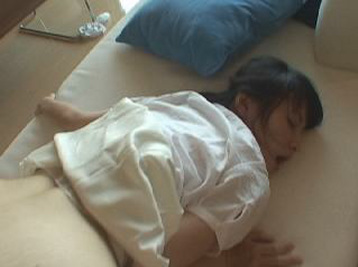 若妻のいやらしい営み 真島みゆき シーン画像