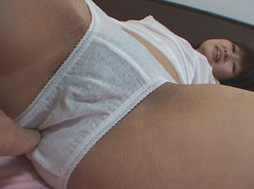 「カレシと別れたばかりです…」 なつき シーン画像