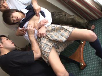 Papillon 若葉ひな18才 シーン画像