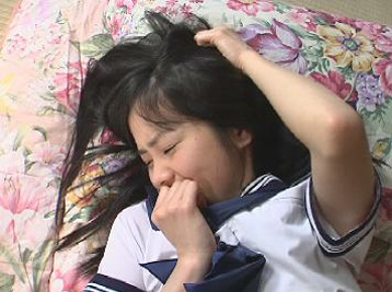 制服姿が素敵な娘~清楚な黒髪娘と白い肌と滴る愛液~ 相田紗耶香 シーン画像